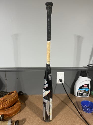 Used  DeMarini USSSA Certified Composite 25 oz 30" Zoa Glitch Bat