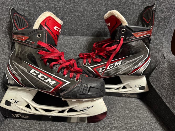 Used Senior CCM JetSpeed FT2 Hockey Skates Regular Width 8