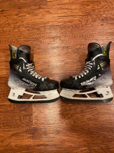 Bauer vapor Hyperlite 2 skates