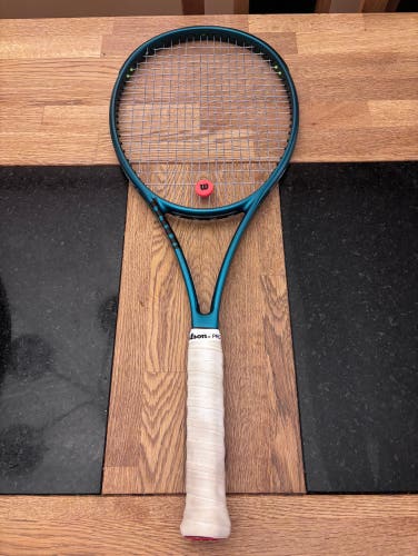 Wilson Blade 98 (18x20) V9