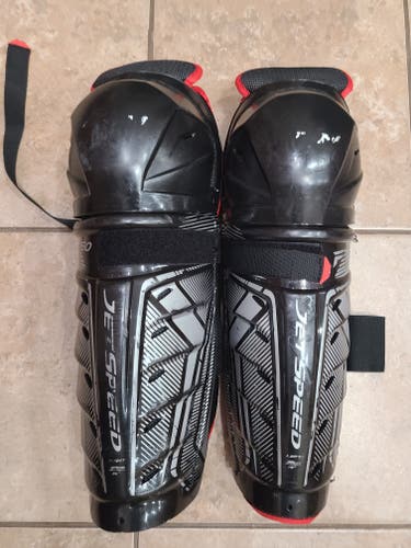 Used Intermediate CCM JetSpeed FT350 14" Shin Pads