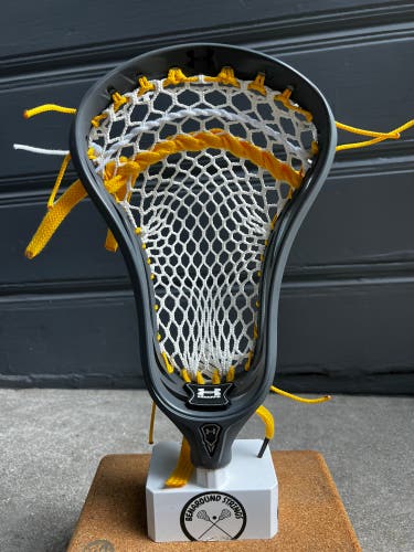 Under Armour Command D - Pro Strung Defense Head