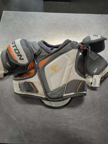 Used Easton M5 Md Hockey Shoulder Pads