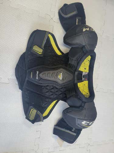 Used Ccm Tacks 6052 Sm Hockey Shoulder Pads