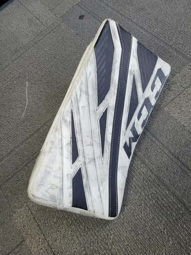 Used Ccm E4.9 Regular Goalie Blockers