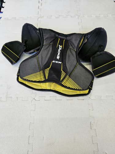 Used Ccm 3092 Md Hockey Shoulder Pads