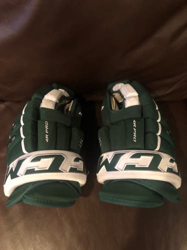 Ccm hockey gloves