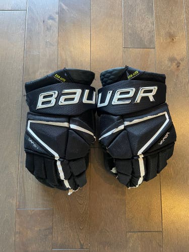 BAUER HYPERLITE INT 13’’ GLOVES