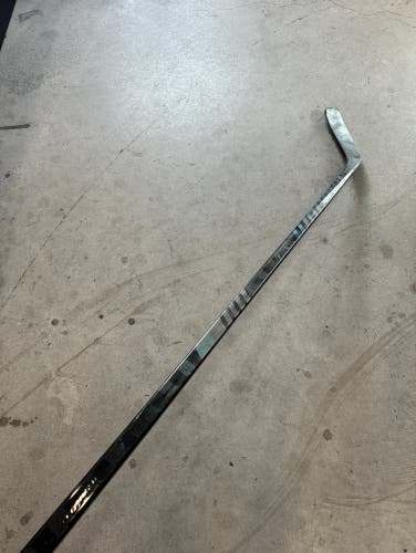 Used Senior Warrior Left Hand P29 Flex 85 Pro Stock Super Novium Hockey Stick