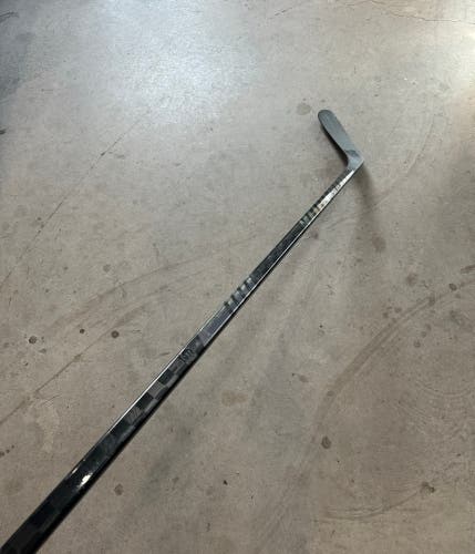 Used Senior Warrior Left Hand P29 Flex 85 Pro Stock Super Novium Hockey Stick