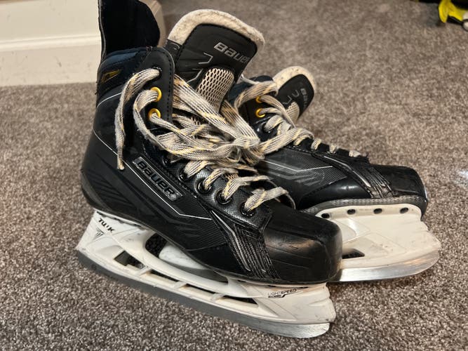 Used Junior Bauer Regular Width 6.5 Supreme 170 Hockey Skates