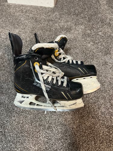 Bauer Hockey Skates ONE.6