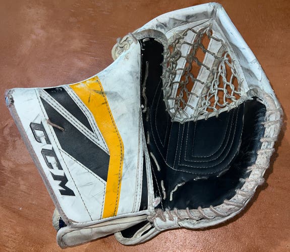 CCM P2.5 Junior Goalie Glove