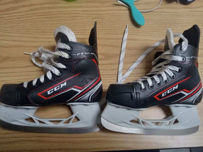 Used CCM JetSpeed FT340 Hockey Skates Regular Width Size 1