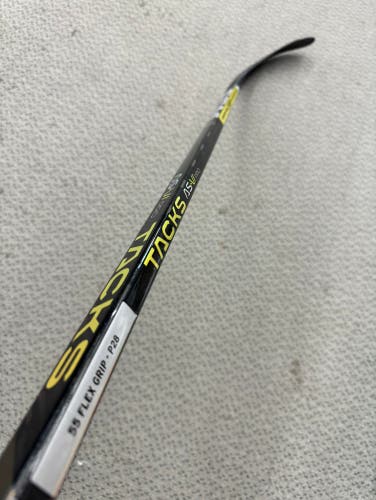 CCM AS-VI Pro 55 flex P28 curve left hand stick