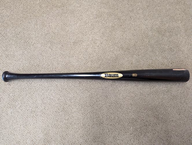 Used 33" Baum Gold Bat Flared Knob Cracked End