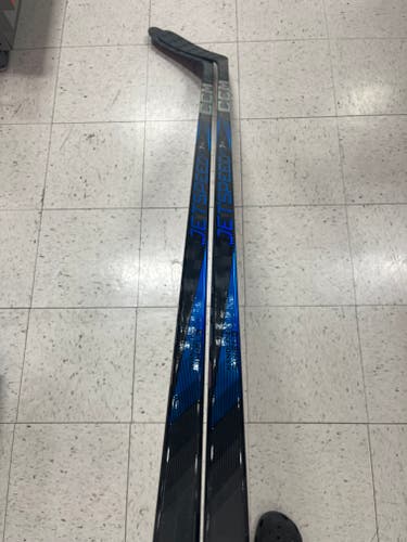 New 2 Pack 2x 70 Flex Left Handed P28 Blue FT7 Pro Hockey Sticks