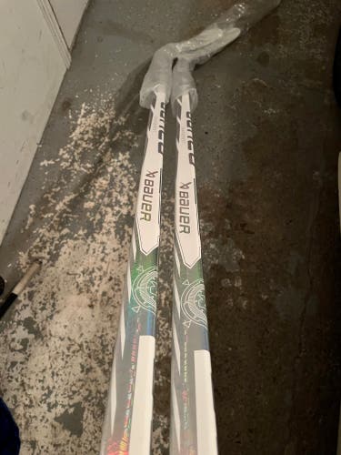 New 2 Pack 2x 70 Flex Right Handed P92 White Proto-R Hockey Sticks