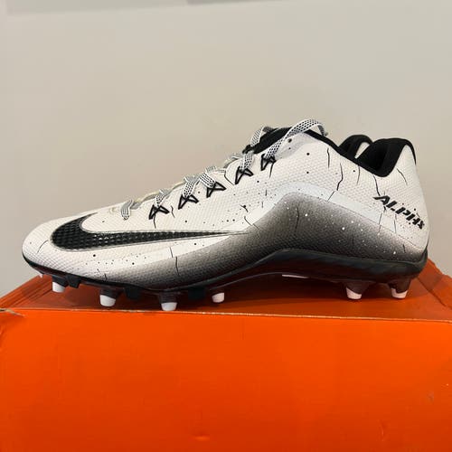 Size 15 Nike Alpha Pro 2 TD Low White/Black Football Cleats 719925-100 NEW