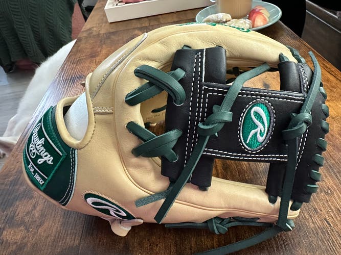 Custom Rawlings Heart of the Hide 11.5 Baseball Glove