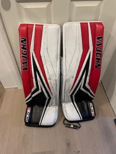 Used 33" Vaughn SLR3 Pro Carbon Goalie Leg Pads Pro Stock