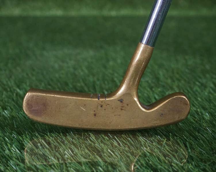 VINTAGE ACUSHNET BULLS EYE FL 4-P 34 FLANGE BLADE PUTTER GOLF