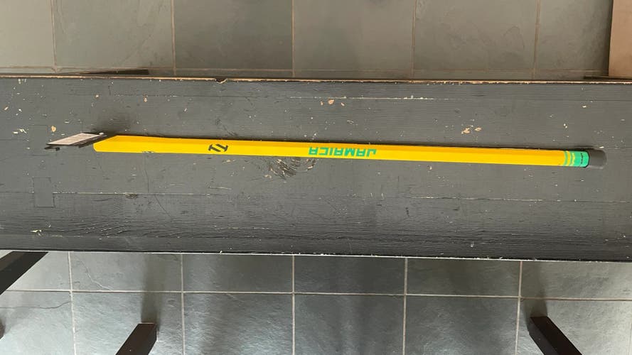 NEW TRUE TEMPER COMP JAMAICA NATIONAL TEAM Womens Lacrosse Shaft RETAIL $105