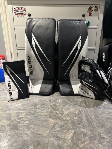 Bauer Pro Stock Hyperlite 2 Full Set