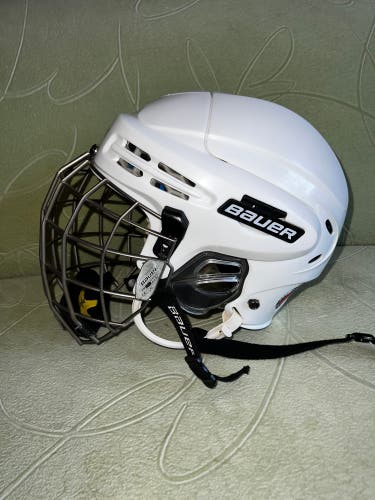 Bauer 5100 Helmet with RE-AKT Titanium Cage