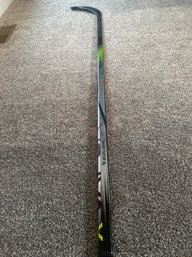 New Senior Bauer Right Handed P92M  Vapor Hyperlite 2 Hockey Stick