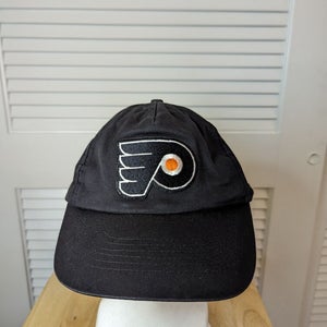 Vintage Philadelphia Flyers Universal Snapback Hat NHL