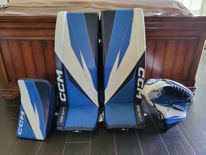 32+2 CCM Axis XF Pro Full Set - Hardly Used