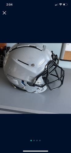 New Large Schutt F7 Helmet