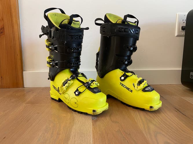 Used Men's Tecnica Alpine Touring Zero G tour pro Ski Boots Stiff Flex