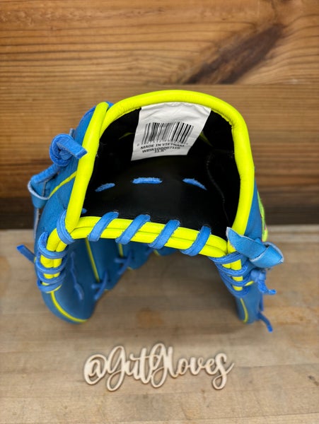 Wilson 11.5" A2000 1786 Baseball Glove