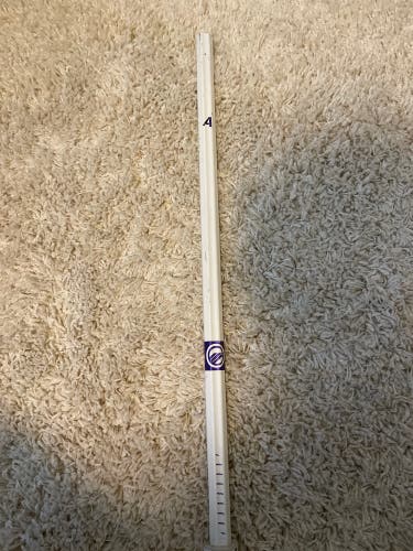 Maverick A1 lacrosse shaft