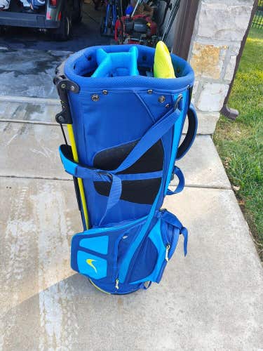 Nike Vapor X Blue Golf Dual Strap Stand Bag w Tags Brand new w Raincover