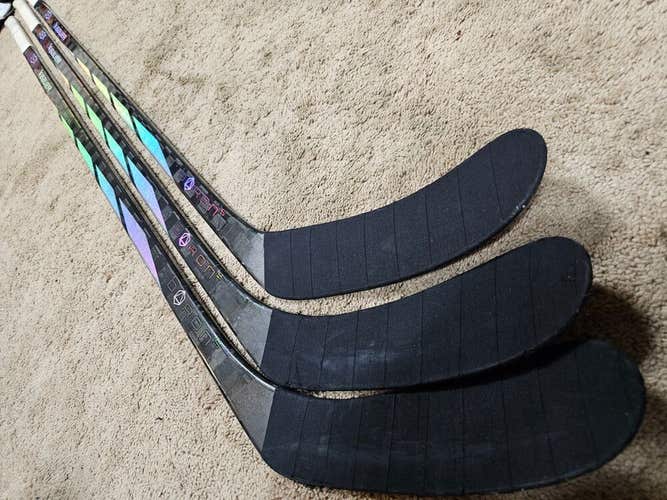 3x PACK PETTERSSON Penguins Game Used Sticks BAUER PROTO R PRO STOCK 85 flex LH