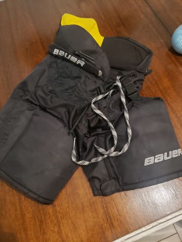 Used Junior Small Bauer Supreme One40 Hockey Pants