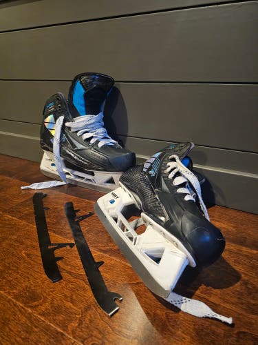 Used Senior True TF9 Hockey Goalie Skates Regular Width 7.5