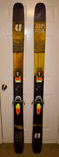 2017/2018 Men's Armada Tracer 118 CHX - 195cm - Look Pivot 13 bindings included