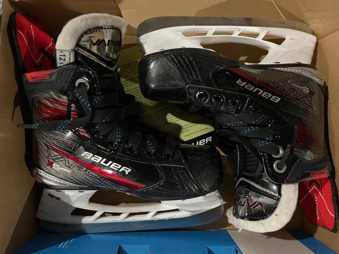 Used Youth Bauer Vapor X5 Pro Hockey Skates Regular Width 12.5