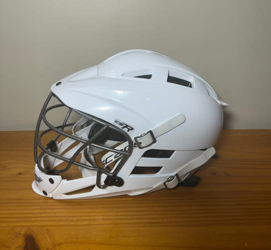 Cascade CS-R Youth Lacrosse Helmet White w/ Silver Mask OSFM Under Age 12