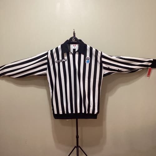 New CCM M-PRO150S-IIHF Pro Referee/Linesman Jersey Sz 52