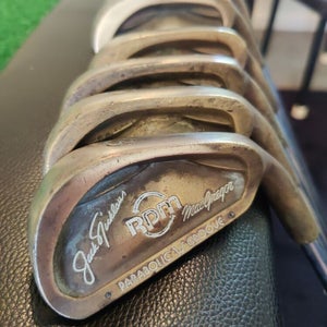 Jack Nicklaus RPM MacGregor Parabolic Groove 3-PW Set (No 4) Steel Shafts