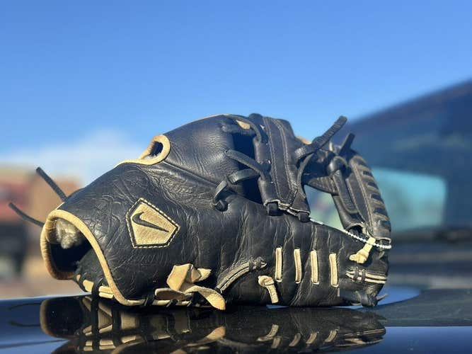 RARE NIKE DIAMOND ELITE PRO 11.5 RHT BASEBALL GLOVE GREAT CONDITION