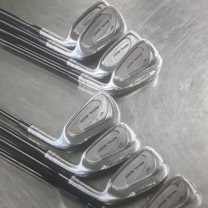 Used Men's Royal Scot Iron Set 8 Pieces Graphite Shaft