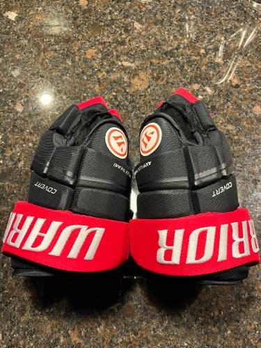 Senior Warrior hockey gloves Size 13