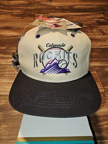 NEW Vintage Colorado Rockies Baseball #1 Apparel MLB Sports Hat Snap + Key Chain