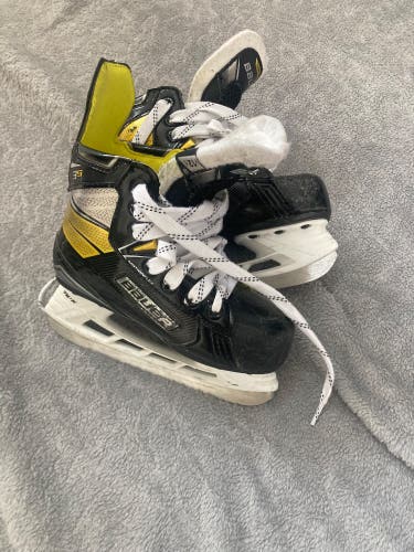 Bauer Youth Skates.